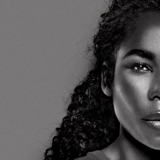 e93f3c_06f0b35deb1b47b89dada75418e7f0e9mv2_d_1354_1354_s_2